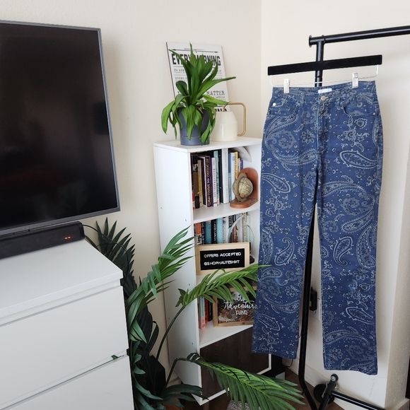 WeWoreWhat The Icon Blue Paisley Bandana Print High Waist Straight Leg Jeans - Picture 2 of 6